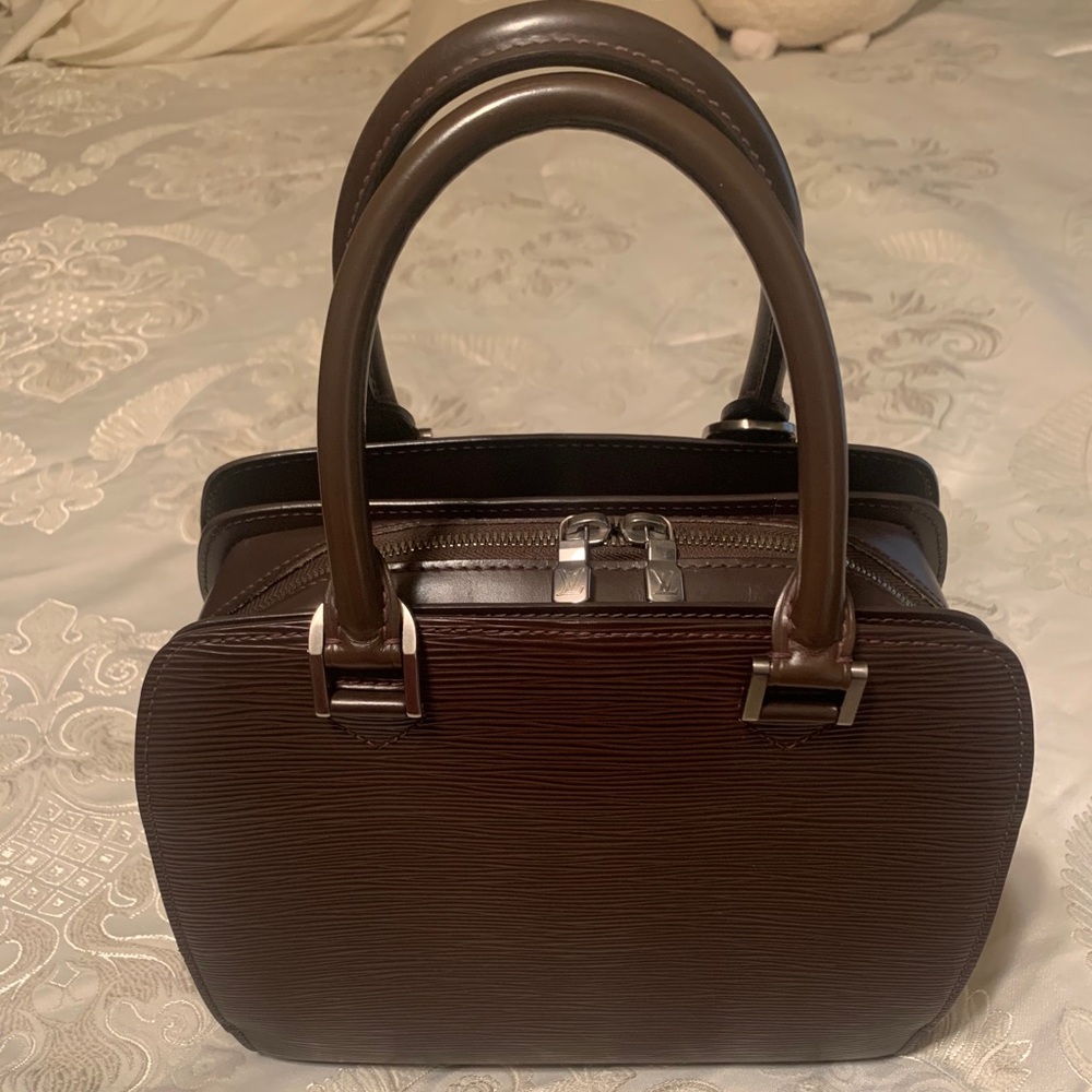 Louis Vuitton Pont Neuf